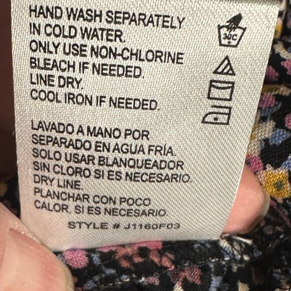 EUC• Patrons of Peace•Size Med• Floral Print• Tiered Ruffle Skirt•Smock Waist - Picture 8 of 8